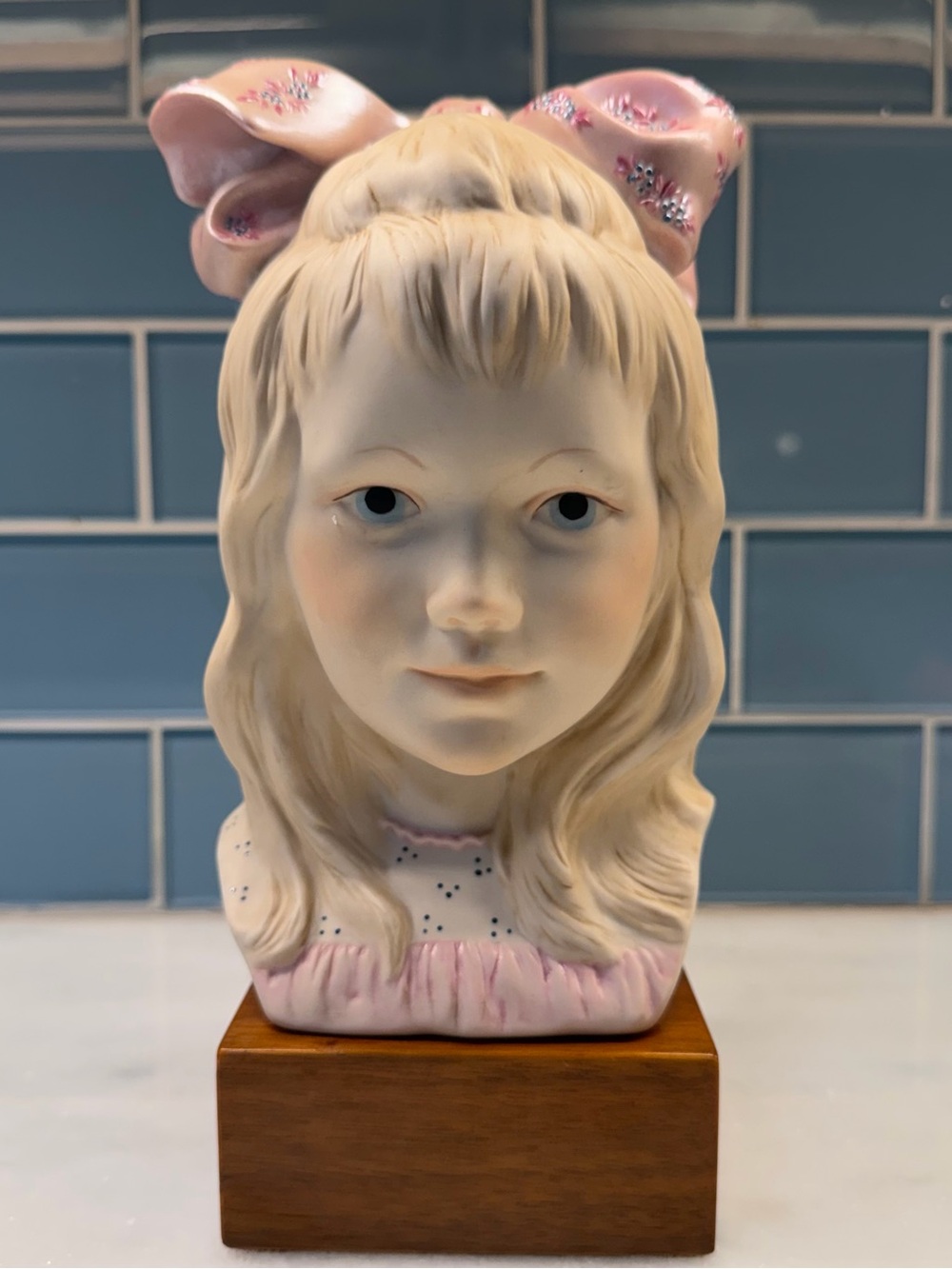 Vintage Cybis Jennifer Girl Bust Porcelain Pink Bow Signed USA Wood Base 9.5”